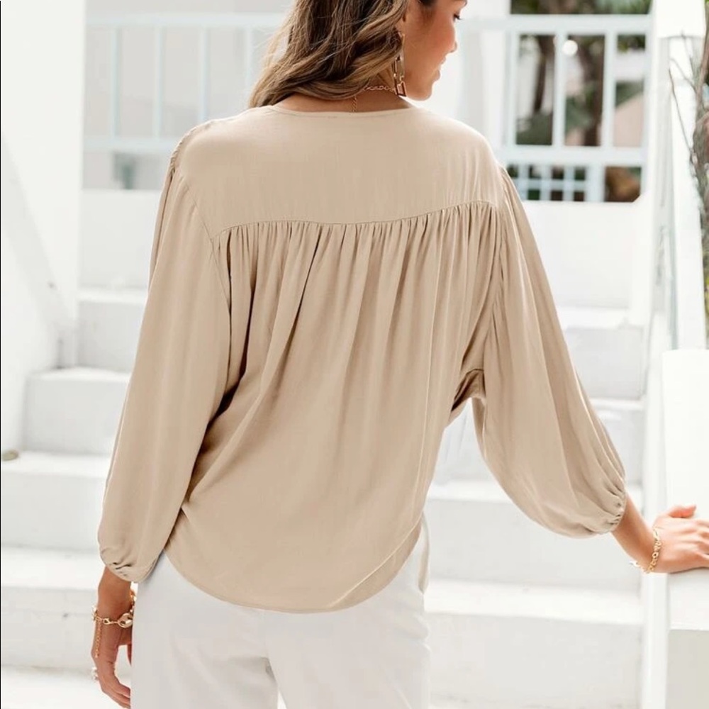 Blue lantern long sleeve surplice crop top - Picture 5 of 9